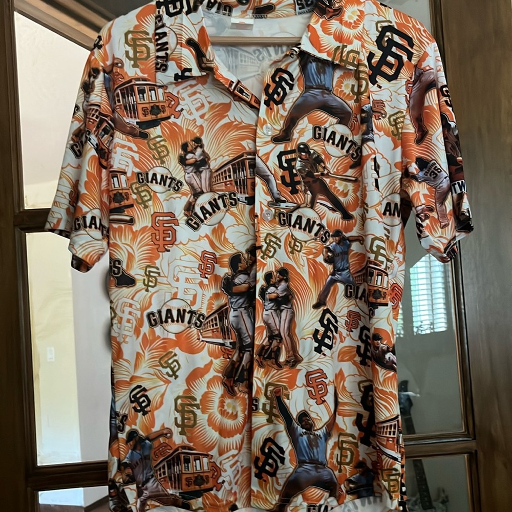 NBW SF Giants Hawaiian unisex shirt. Button down. Size M